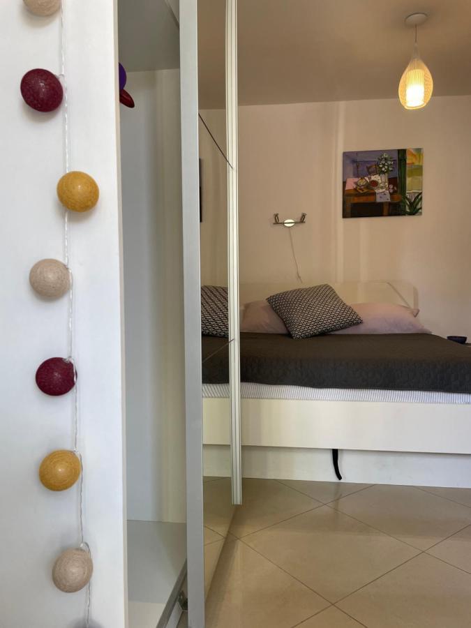 Studio Apartment Klaric Vis Kültér fotó